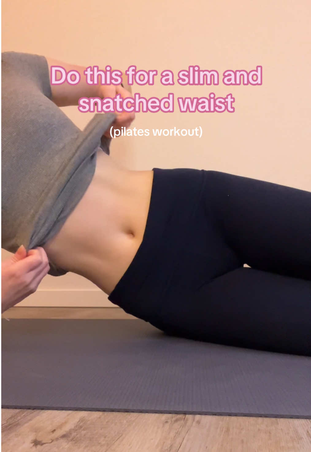 Try this daily routine for a snatched waist #pilatesgirlie #snatchedwaist #lowerabsworkout #workoutmotivaton #hourglassfigure #athomeworkout #lululemon 