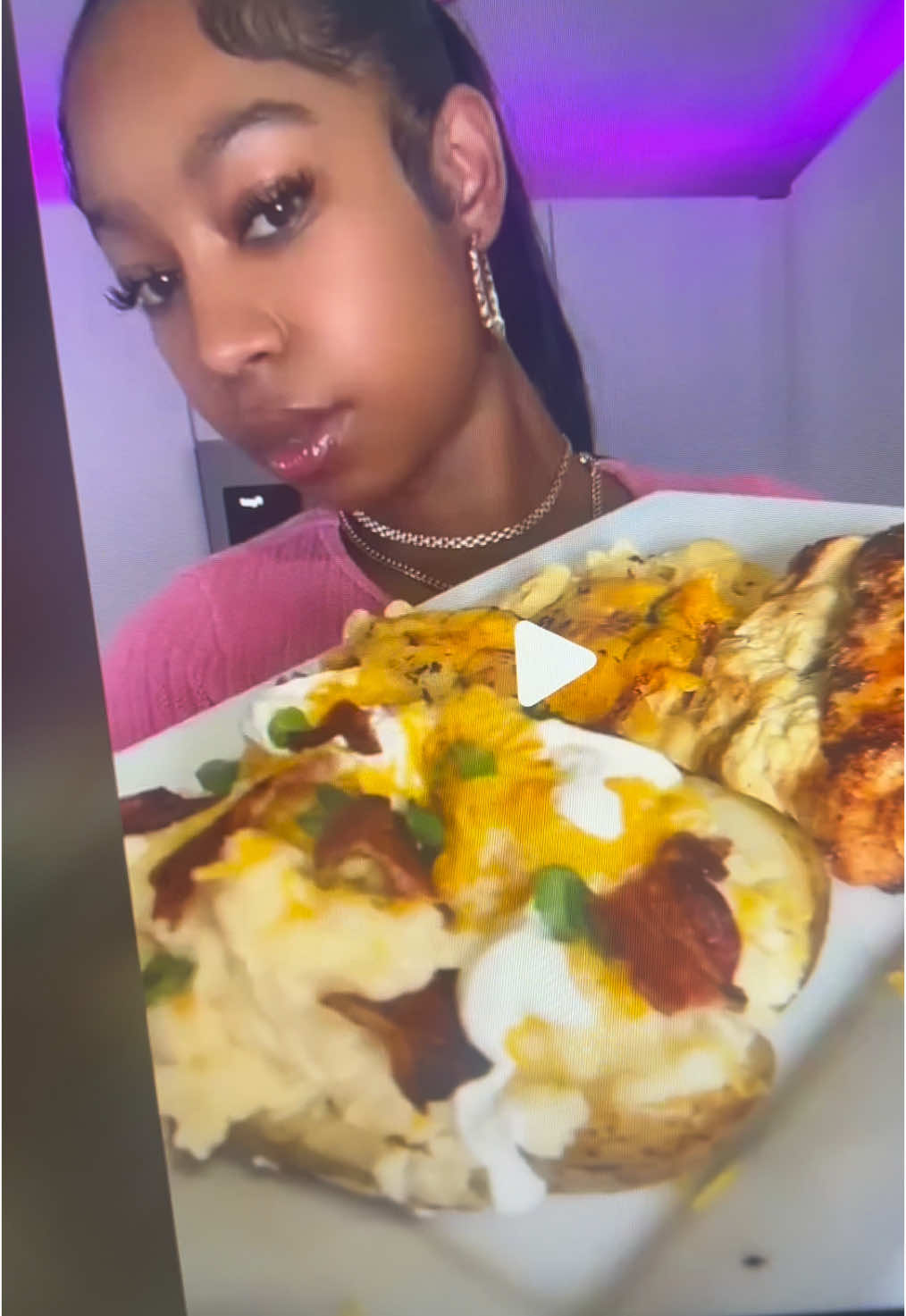 Everyone tag @Cookinwitkya 👩🏾‍🍳💞 @“Young Madz” 