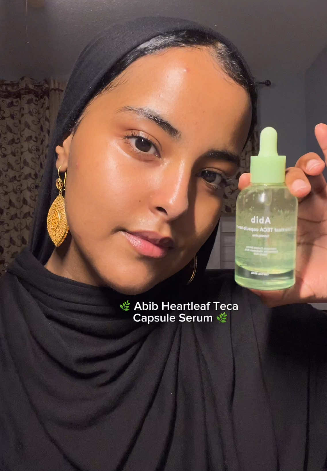 Cystic acne flare up due to various things, but Abib’s latest serum drop Heartleaf Teca Capsule Serum has helped calm my skin so much 😍💚 @Abib Global  #abibcapsuleserum #essence #ampoule #acneserum #noncomedogenic #acneproneskin #acnescar #redness #blemish #pimple #heartleaf #teca #acnetreatment #kbeauty #koreanskincare  #acnejourney #fyp