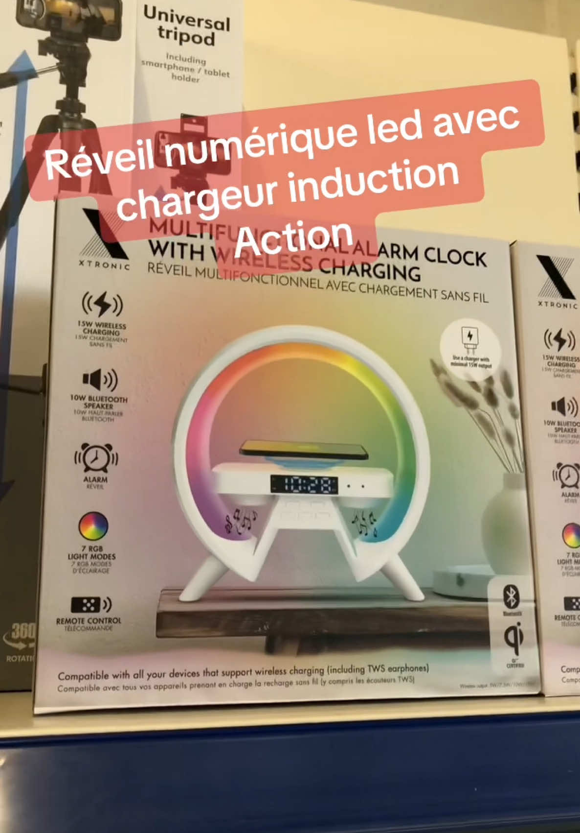 Réveil numérique led avec chargeur à induction chez Action #reveil #led #chargeurinduction #bluetooth #enceinte #magasinaction #action 