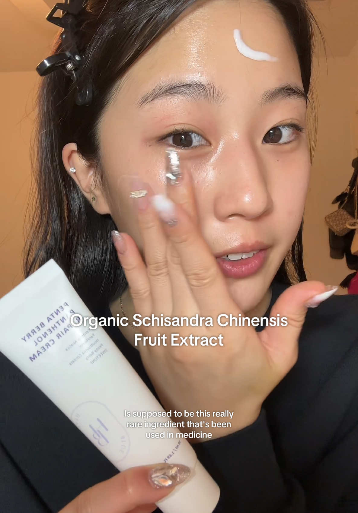 it’s a whole smoothie on your face! @Heveblue #heveblue #pdrn #panthenol #repaircream #skincare #skincaretips #koreanskincare #veganskincare #kbeauty #beauty #korean #collgen #sensitiveskin #dryskin #acne #skincareroutine 