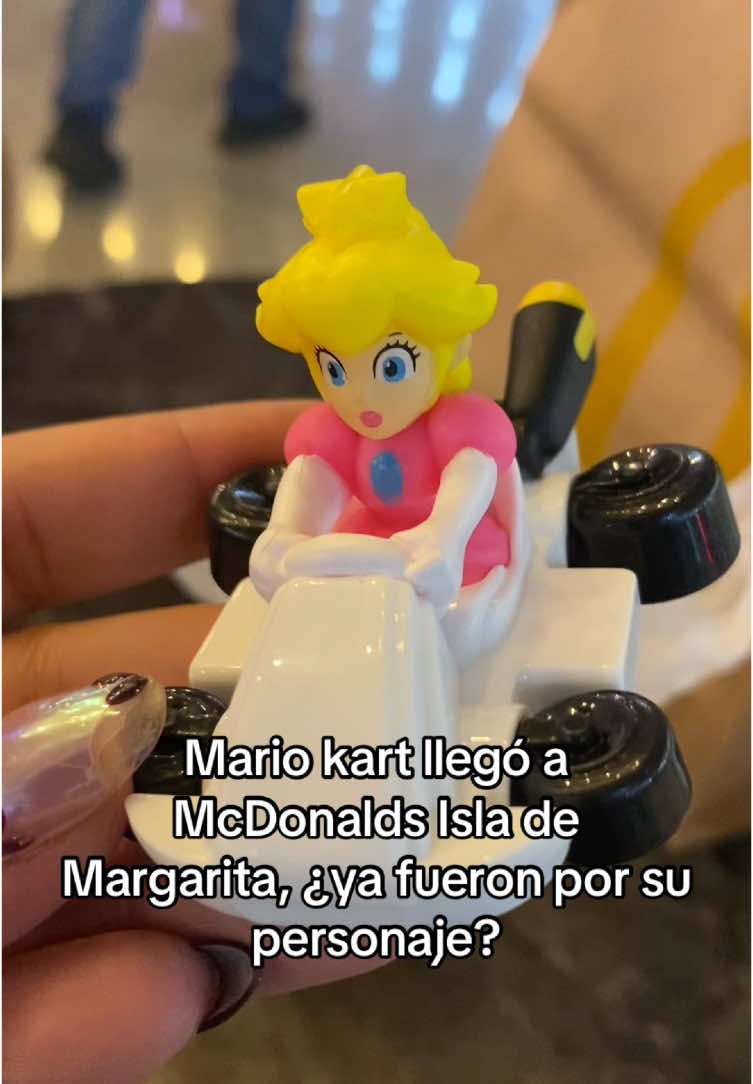 Mario kart llego a McDonald’s Isla de Margarita y obvio que me tenia que comprar a la princesa peach #islademargarita #mcdonalds #mcdonaldsvenezuela #mariokart #mariokartmcdonalds