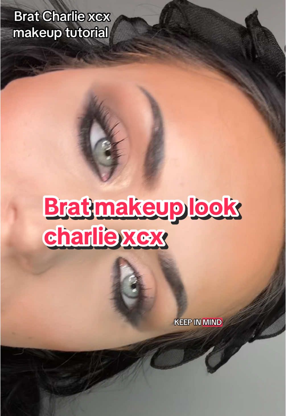 @charliexcx brat eyeshadow makeup tutorial #charliexcx #bratmakeupchallenge #creatorsearchinsights #greenscreen 