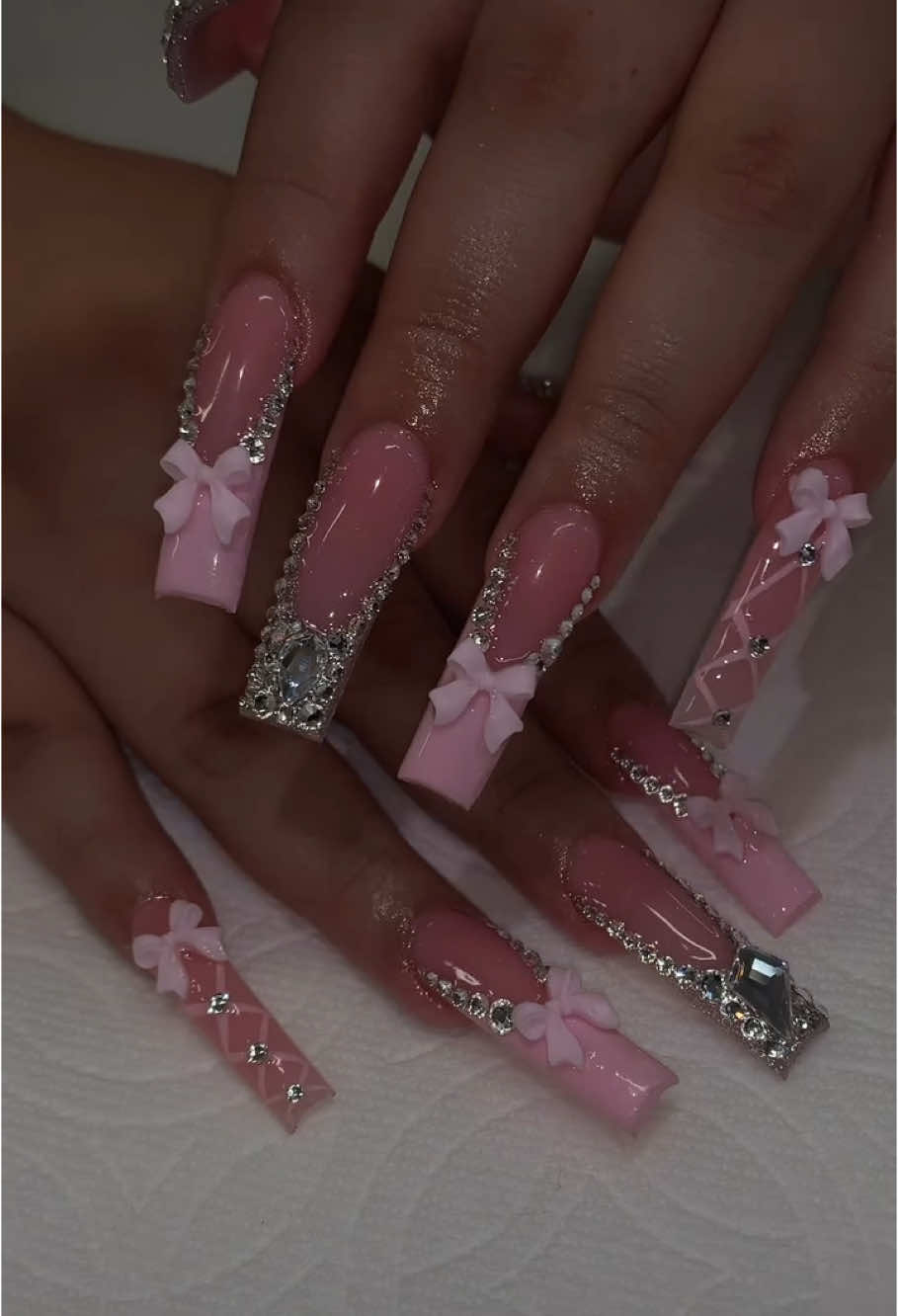 #nailtech #nails #nailsartvideos #nailart #nailinspo #nailsoftiktok #nailtok #acrylicnails #pink #inspo #fy #fyp #fypシ #explore #fypシ゚viral #explorepage #trending #blowthisup #fyppppppppppppppppppppppp 