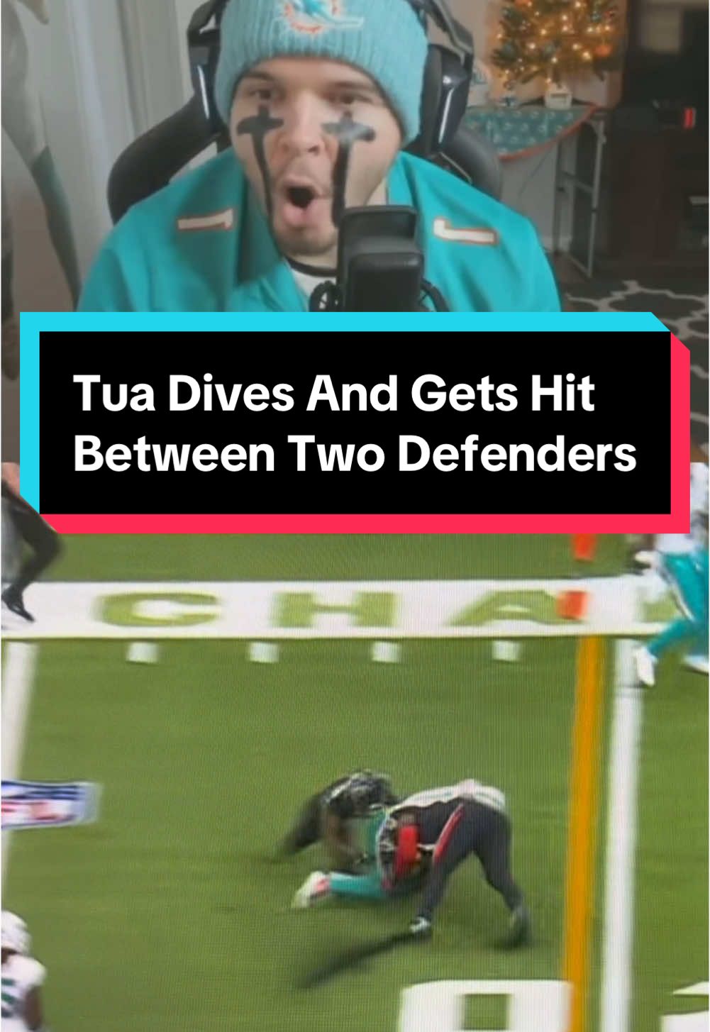 Dolphins Fan Reacts Tua Diving Hit Between Two Defenders #NFL #nflfootball #nflviral #trending #dolphins #texans 