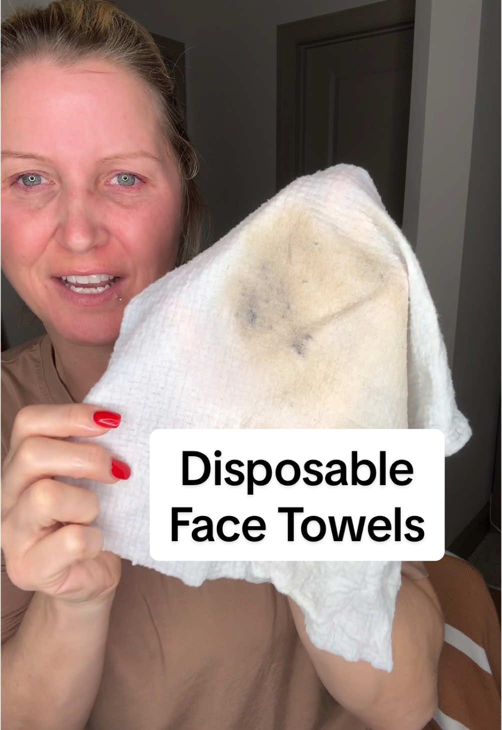 If you’re not using disposable face towels yet, think again. #disposablefacetowel #disposablefacetowels #facetowel #disposable #skincare #skincarehacks 