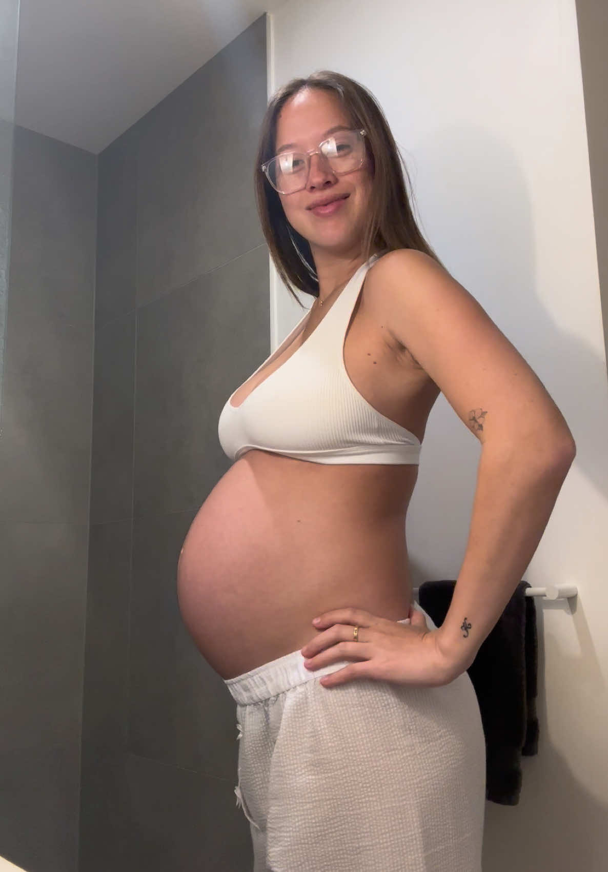 20 weeks to full-term 🤍🥹