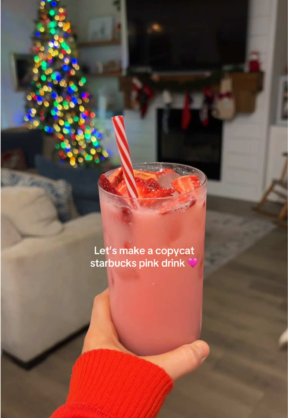 When I tell you it taste just about exact… I mean it 🥹 this is such a game charger for me bc I am addicted to these!! #starbucks #pinkdrink #starbucksdrinks #recipes #drinkrecipes #cookwithme #starbuckspinkdrink #cooking #baking #cookwithme 