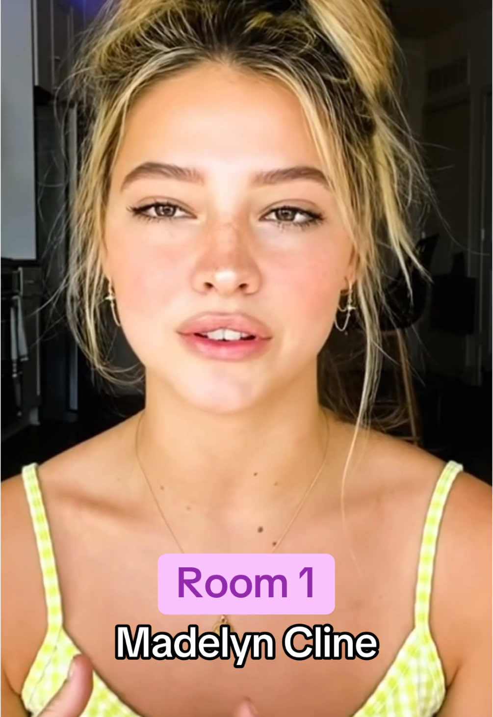 Which room would you choose?👇#starranking #celebrity #celebrities #madelyncline #kendalljenner #jennaortega #salmahayek #margotrobbie #jenniferlawrence 