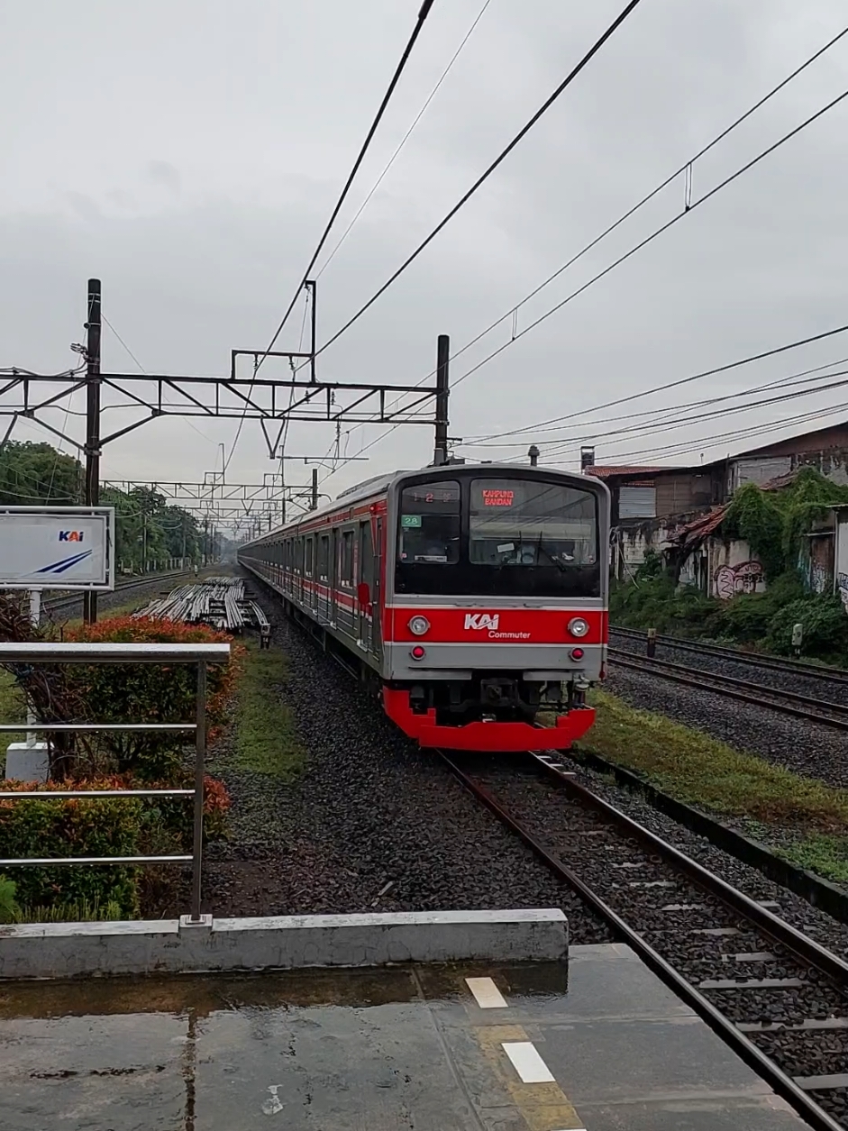 #krl #krlcommuterline #commuterline #kai #keretaapiindonesia #keretaapi #kereta #railway #train 