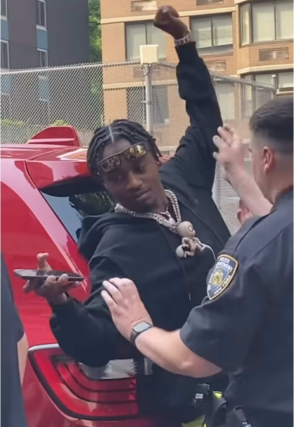 Throwback to last year when @Lil Tjay got arrested in New York whilst filming a music video🎥#liltjay #newyork #fyp #viral #blowthisup 