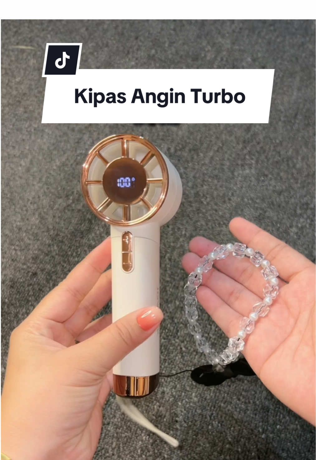 Jangan sampe kehabisan wrna yg ini guys! Cakepp bngt 🥲🤧 #kipasturbo #kipasanginportable #kipastangan #kipasportable #kipasanginviral 