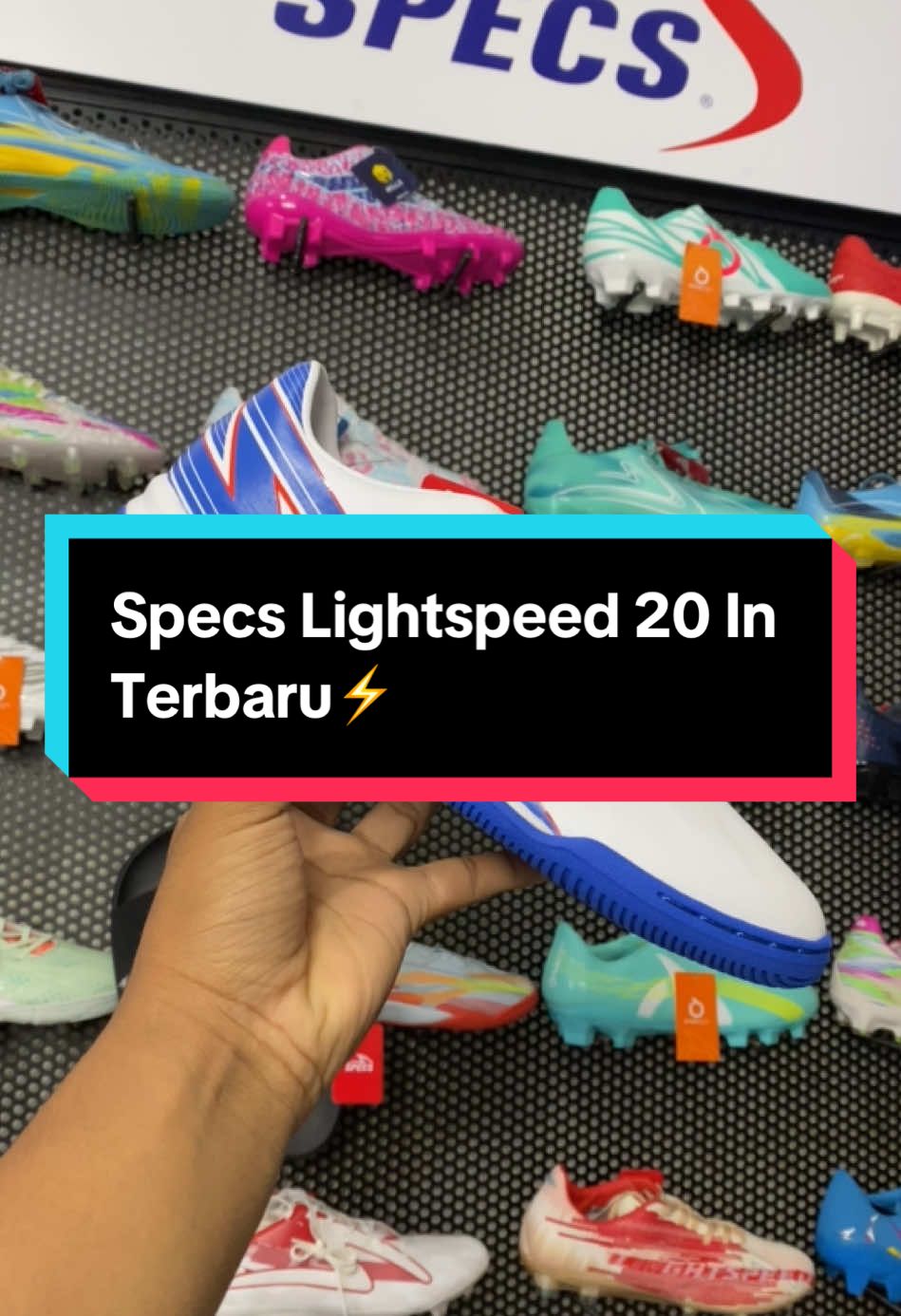 Senjata baru lagi dari SPECS LIGHTSPEED 20 IN - White/Palace Blue/Cherry Tomato Ringan dan pastinya rekomendasi buat posisi flank⚡️buruang gas join live tiktok Arif Sport Solo! #specs #lightspeed #belilokal #beranda #fyp 