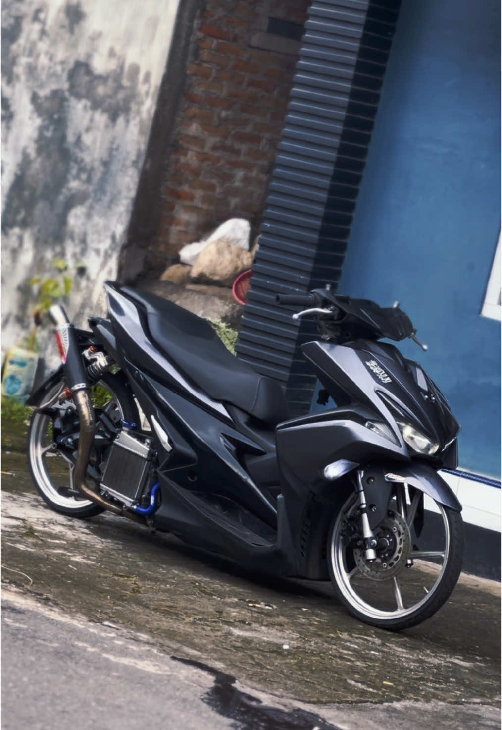 yang kayak kamu gaada lagi😇 #aerox #aerox155 #aeroxold #aeroxnew #aeroxmodifikasi #aeroxdownsize #downsize #aeroxconnected #nvx155 #aeroxindonesia #aeroxring17 #r17 #r17style #ring17 #r17☠️ #ring17style #ring17indonesia #ring17menolakpunah #r17 #savering17 #ogahjinjit #ogahjinjit #ogahjinjitstyle #cinematic #cinematicvideo #sad #sadstory #sadvibes #sadsong #sadvibes🥀 #sadboy #sadness #sedih #sadvideos #sadboys #fitment #fitmentcheck #babylook #thailookstyle #psknmatic #ngabers #zxycba #xzyabc #xybca #zyxbca #masukberanda #fyp #fypage #masukberandafyp #4upage 