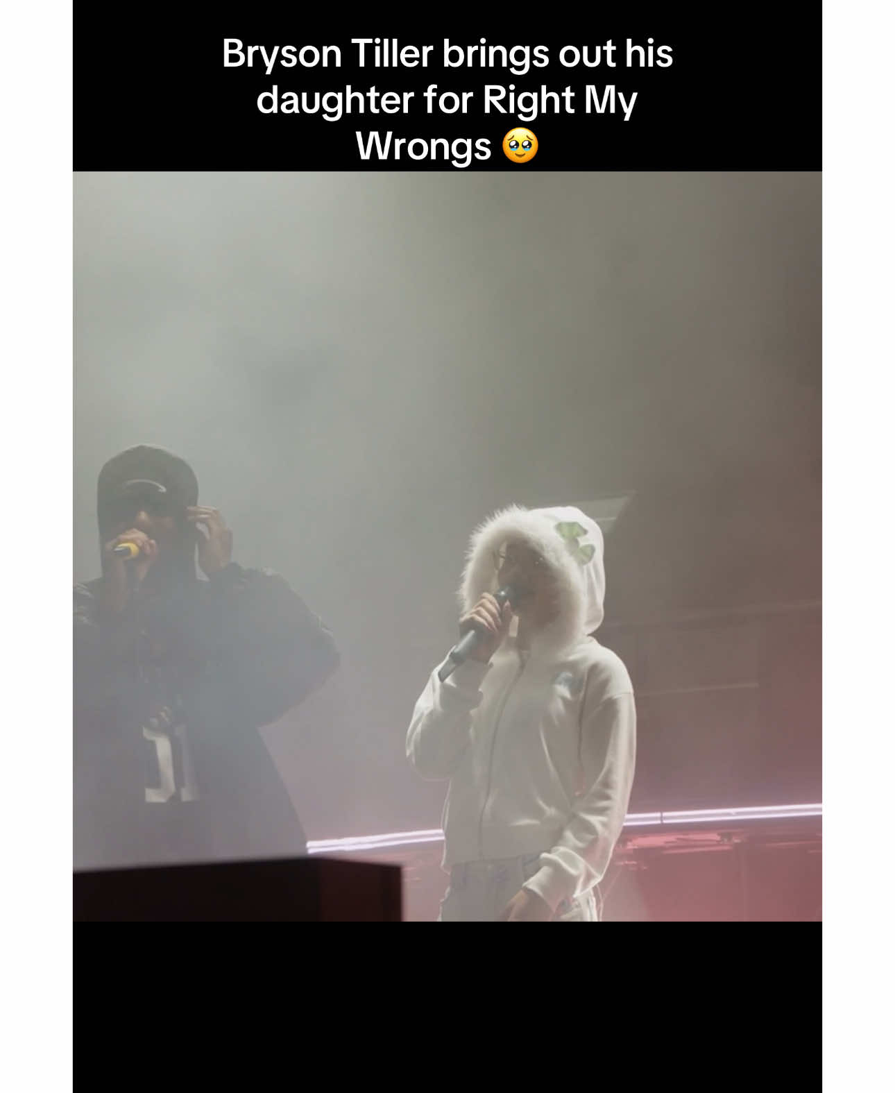 Bryson Tiller brings out his daughter to sing Right My Wrongs #brysontiller #rollingloud #rollingloudmiami #tiktok #viral #bopclips #trending #fyp #foryou 