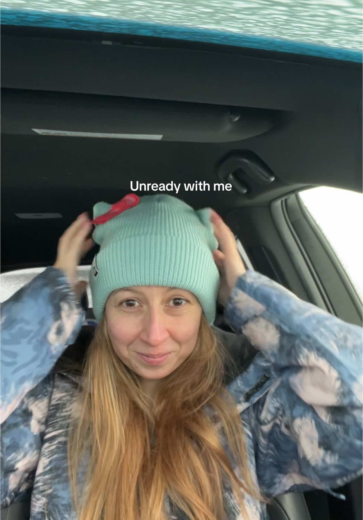Watch me get unready from snowboarding ✨❄️🏂 #snowboardingtiktok #unready #unreadywithme #snowboardinggirl #creatorsearchinsights #snowboard #snowboardingtok @686 Technical Apparel @Burton Snowboards @ROXY @Smith Optics 