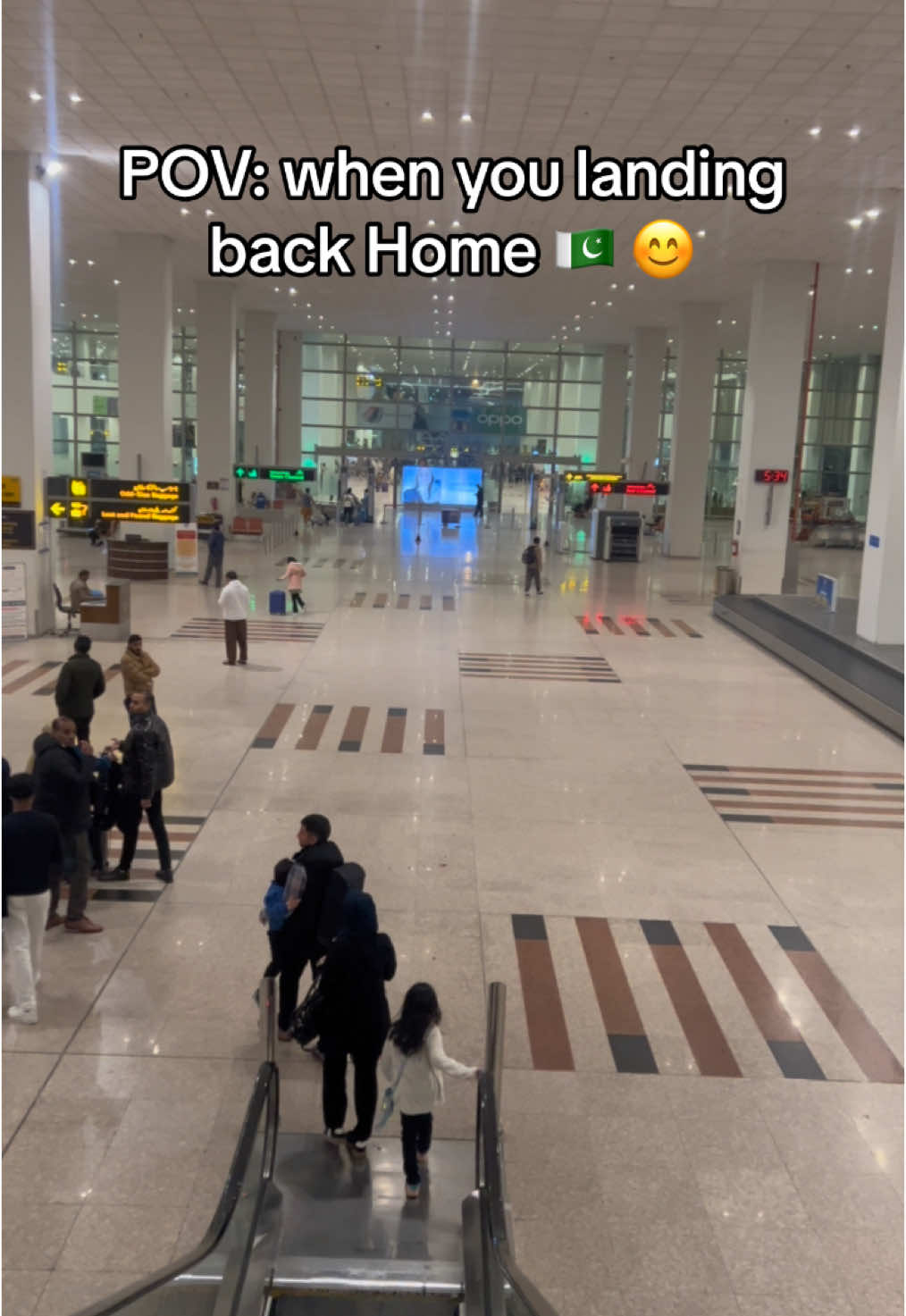 Traveling to home country Pakistan🇵🇰✈️ #fyp #travel #trendingvideo #fouryou #pakistan #uae #minivlog #airport #islamabadairport 