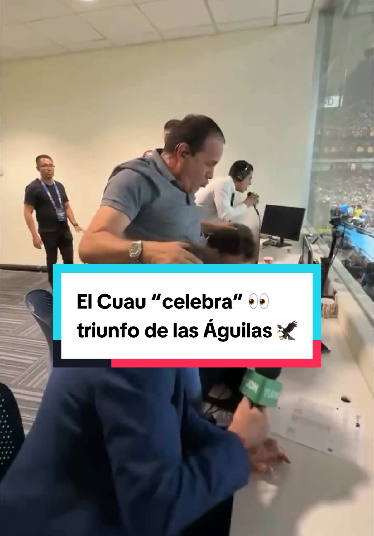 Cuauhtémoc Blanco celebra el triunfo del América 🦅 #america #apertura #rayados #TikTokDeportes #futboltiktok #cuauhtemoc #faitelson 