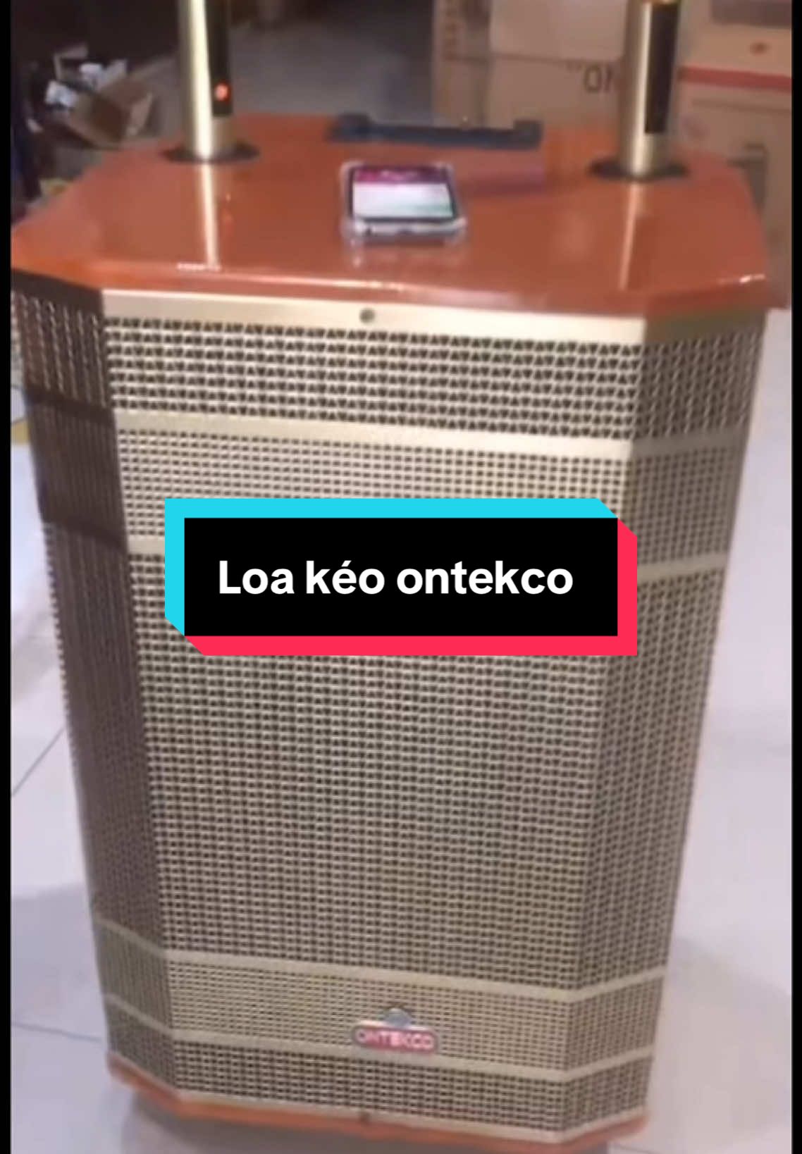 Loa kéo karaoke bass 40- 3 đường tiếng Ontekco 1503 promax kèm 2 micro không dây có chính âm trên tay mic, cô nút chính delay, reverb, echo trên loa, bảo hành 12 tháng loa bluetooth #loa #loanghenhac #loacongsuatlon #loabluetooth #loakeo #loakeokeo #loakeobluetooth #loakaraokedidong #loakeohaynhat #loakaraoke #loacaocap #loachinhhang #xuhuong #thinhhanh #hot #docongnghe 