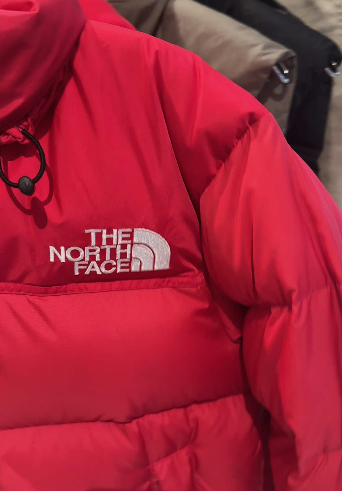 ❄️ mang tuyết đến đây   @thenorthface #thenorthface #thenorthfacejacket #shortnuptsejacket #fyp #xh #fypシ #foryou 