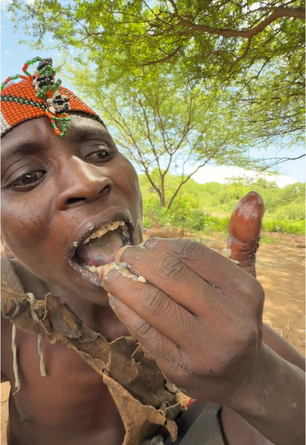 This is so delicious food hadza makes middle of nowhere 😮😋😀#hadzabetribe #food #villagelife #foryou #usa #africa #Foodie 