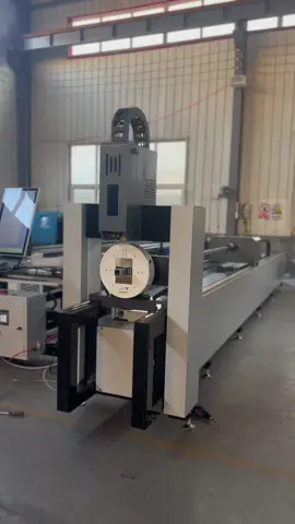 #loadingandunloading #fiberlaser #lasercuttingmachine#pipelaser #exhaustpipe #tubecutting #metallasercutting #factoryprice 