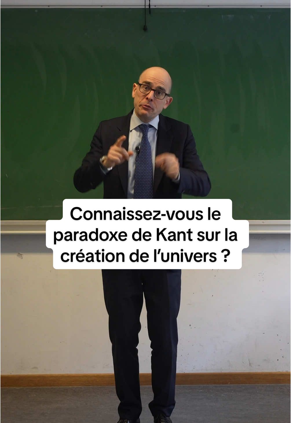 Connaissez-vous le paradoxe de Kant sur la création de l'univers ? Il a fallu attendre... Einstein et la relativité pour le résoudre. Les frontières entre la philosophie et la physique sont ténues. D'ailleurs, à l'époque de Galilée la physique s'appelait... « philosophie naturelle ». Et vous, comment voyez-vous la question de « l’avant » l’univers ? Salukes #science #philosophie #temps #univers #paradoxe #kant #einstein #profbucella #lasciencepeuttout