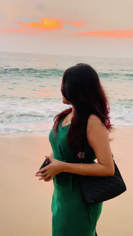 මිනිස්සුන්ට වසන්තයක් ගේන්න, තවත් මනුස්සයෙක්ට පුළුවන්..! 🤍💐✨#chama🦋 #viral #trending #fypシ゚ #fy #srilankan_tik_tok🇱🇰 #onemillionaudition 