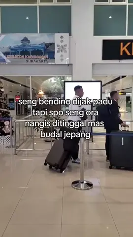 Sehat-sehat dan sukses dinegri orang masku, semoga selalu dikliling i orang