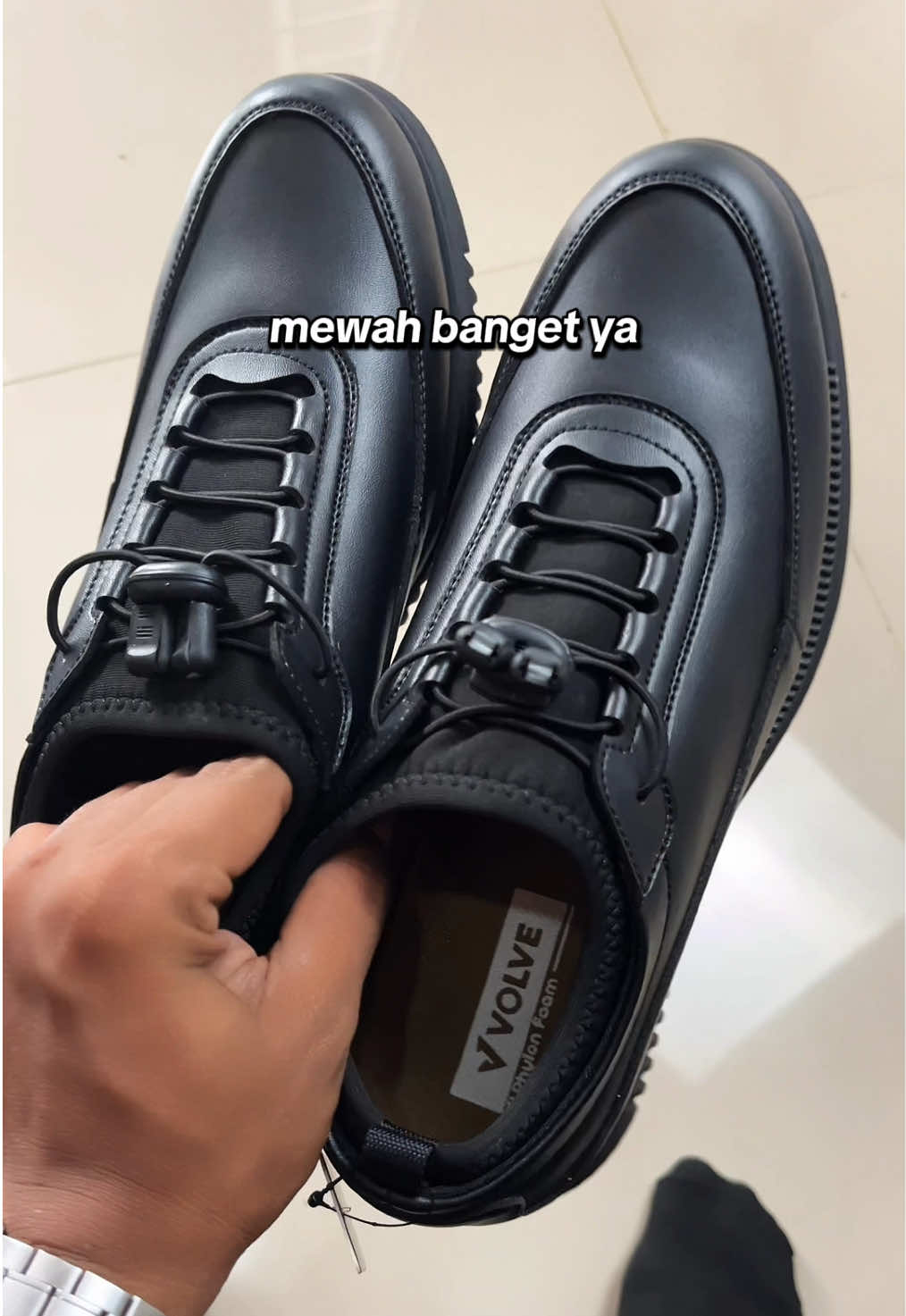 Sepatu Formal Pria #sepatuhitam #sepatuformal #sepatupria #sepatupesta #sepaturesmi #sepatupantofel #sepatukantor 