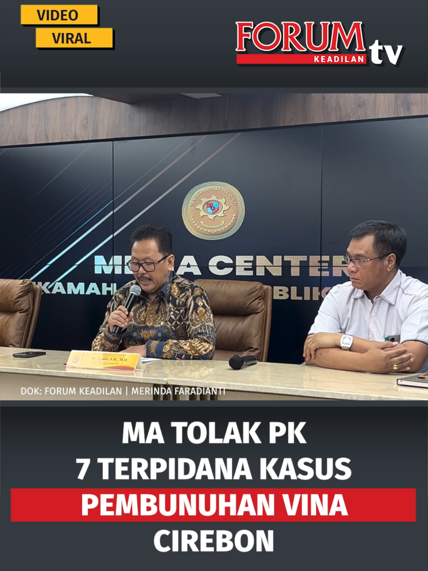 Mahkamah Agung (MA) menolak peninjauan kembali (PK) yang diajukan tujuh terpidana kasus pembunuhan Vina Cirebon. Hal tersebut disampaikan Juru Bicara MA Hakim Agung Yanto pada Senin, 16/12/2024. Baca selengkapnya di forumkeadilan.com #mahkamahagung #peninjauankembali #kasusvina #cirebon #hukumanpidana #beritaterkini #hukum #forumberita #forumkeadilan #kasusviral