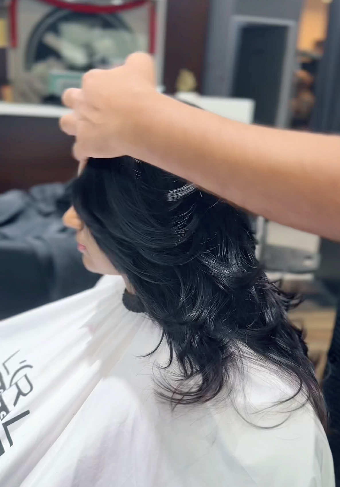 Hair cut transformation  #hairbymonish #fyr #cutbuddyz #salon #hairstyle #hairhighlights #tiktokhair #tiktc laysia #haircolour #botanic #klang #go..airday #viralvideo #womenhair #womenhairstyle #butterfly #klangbotanic #puchong #puchongoug #parklaneoug #parklaneougcondominium #instagramphotos #unisexbarbershop #unisexbarber #trend #trending #hair #menbarber #menstyle #women #womenbarbers #womenhair #womenhairstyle #botanicklang@Cutbuddyz 