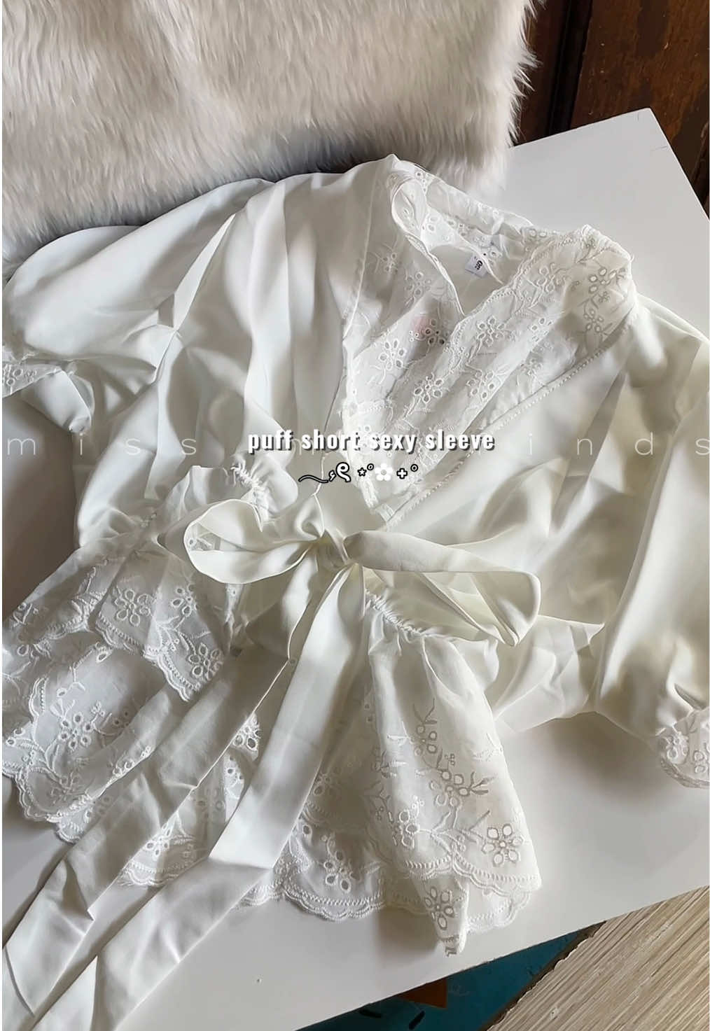 another fave classy top🥹 #whitetop #frenchpuffsleeve #puffsleeves #puffsleeveforwomen #classytops #sexytop #blouse 