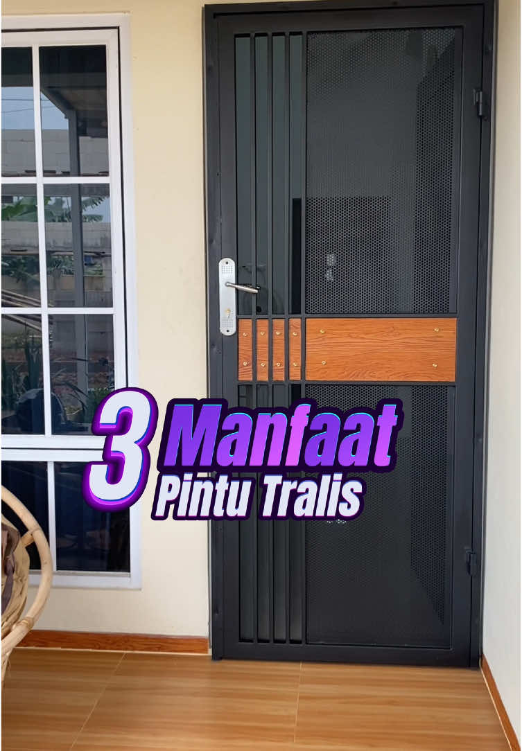 Ternyata pintu tralis memiliki manfaat yang penting salah satunya untuk keamanan rumah kalian. Tidak hanya bermanfaat pintu Tralis juga bisa menambah estetika rumah kalian juga loh! #rumahcluster #rumahninimalis #rumahidaman #homedecor 