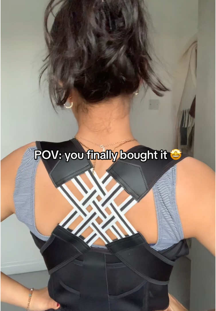 My back never felt so good 😍  LINK IN BIO! 📲 #christmaspresents #christmaspresent #christmassale #backsupport #posture #badposture #painreliever #painrelief #shoulderpain #neckpain #backpain #spinehealth #backpain 