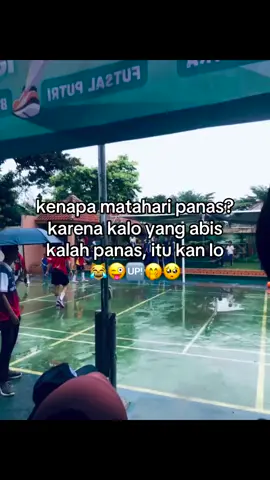 kalah mah kalah aja yaaa🫢 #4upage #fypage #storysepakbola #classmeeting 