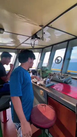 Di luar nurul 🤣#kaltimdolphin1008 #สปีดสโลว์ #pelautindonesia🇲🇨🇲🇨 #pelauttugboat #xyzbcafypシ゚ #CapCut 