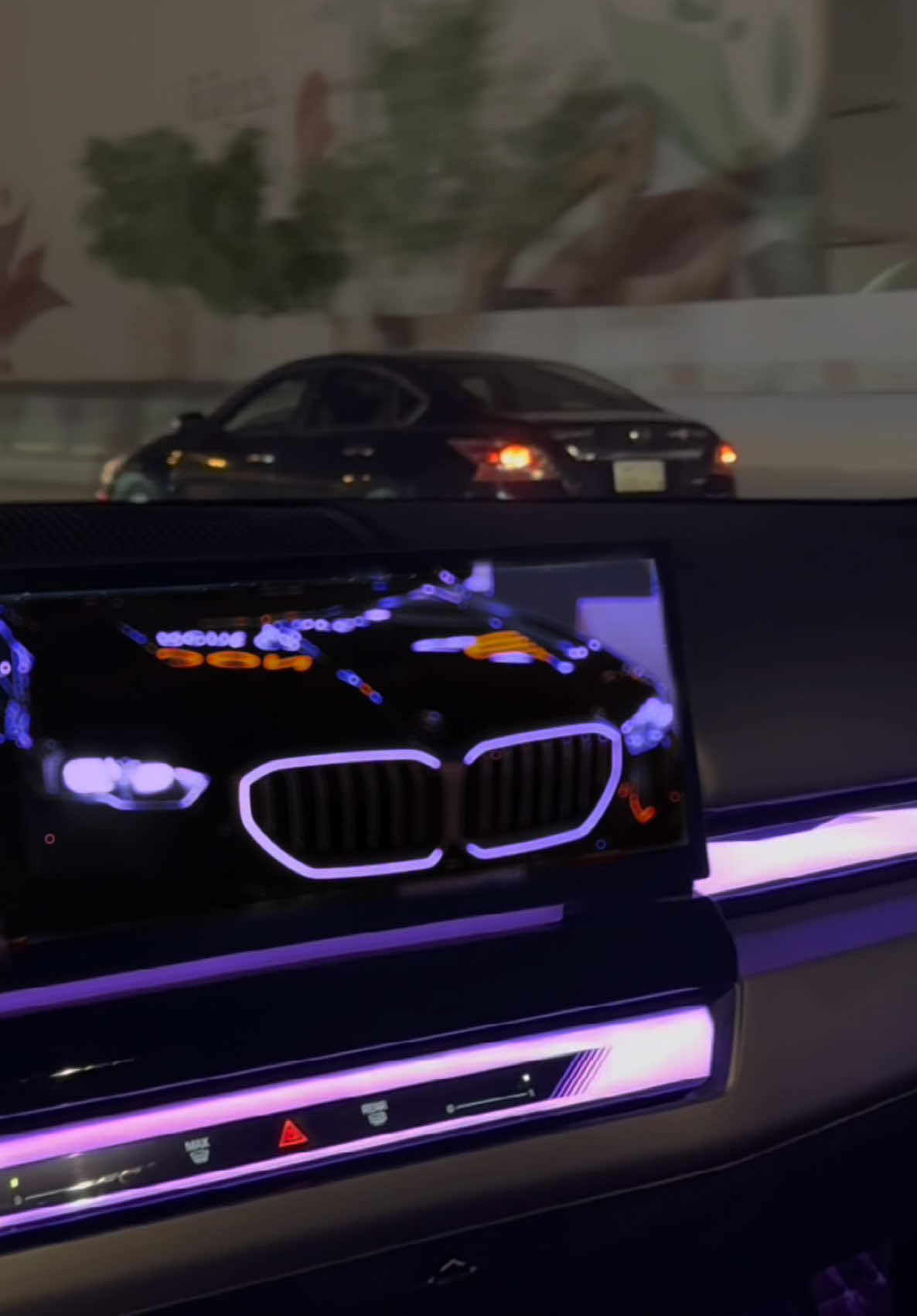 “BMW 520i 👑 الفخامة والأداء يلتقون هنا مع نون لتأجير السيارات. جهّز رحلتك اليوم واستمتع بتجربة لا تُنسى! 🚘 #نون_تأجير_سيارات #BMW520i #فخامة_على_الطريق”