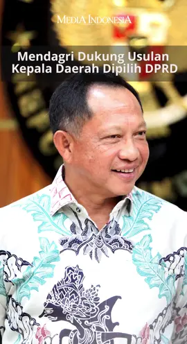 Mendagri Dukung Usulan Kepala Daerah Dipilih DPRD Menurutnya, pemilihan kepala daerah dipilih oleh DPRD termasuk demokrasi perwakilan.  “Tapi ya kita lihat bagaimana teman-teman di DPR nanti, parpol, akademisi, Kemendagri melakukan kajian,” tuturnya. #pilkada #dprd #prabowo #titokarnavian #prolegnas #parpol #mendagri #biayamahal