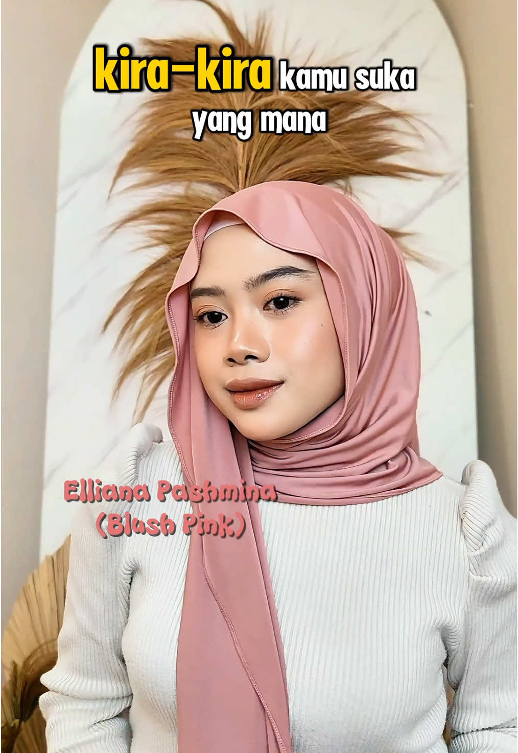 Kalau minny lebih suka elliana, coba komen kamu lebih suka yang mana nih? #pashmina #pashminajersey #pashminaoval #pashminasegitiga #Rifanyhijab #BERYbestirifany #fyp #WIBGajian #BeliLokal #PromoGuncang12.12 