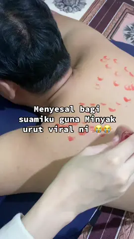 Suami kata lepas guna minyak urut medu ni ringan ja badan #minyakurutmedu #minyakurutmedugastrik 