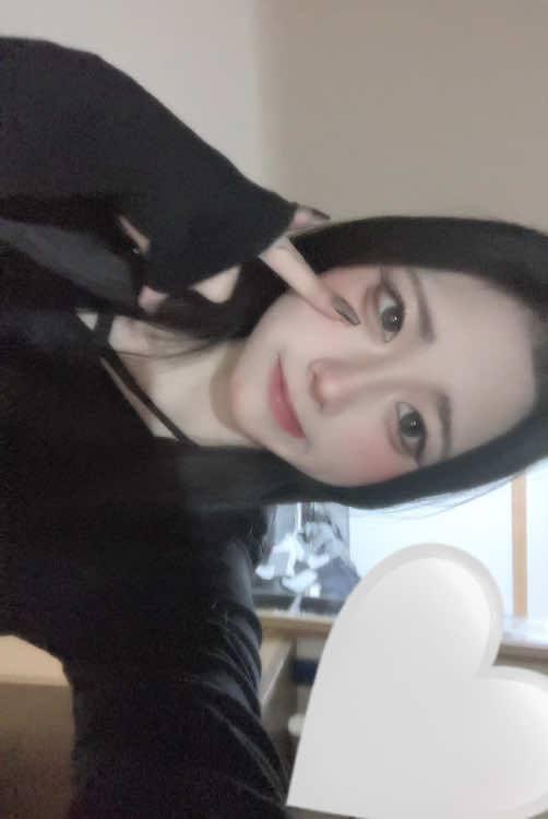 実際長くないけどべろ長く見える