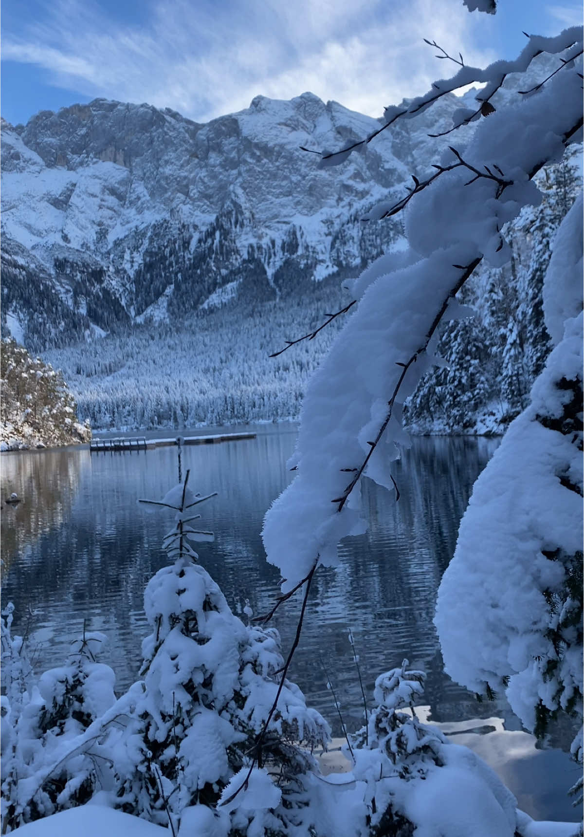 Казка❄️🏔️ #eibsee #eibseelake #garmischpartenkirchen #bavaria #travel #alpen #garmisch #bayern #germany #mustvisit #fairytail #magic 