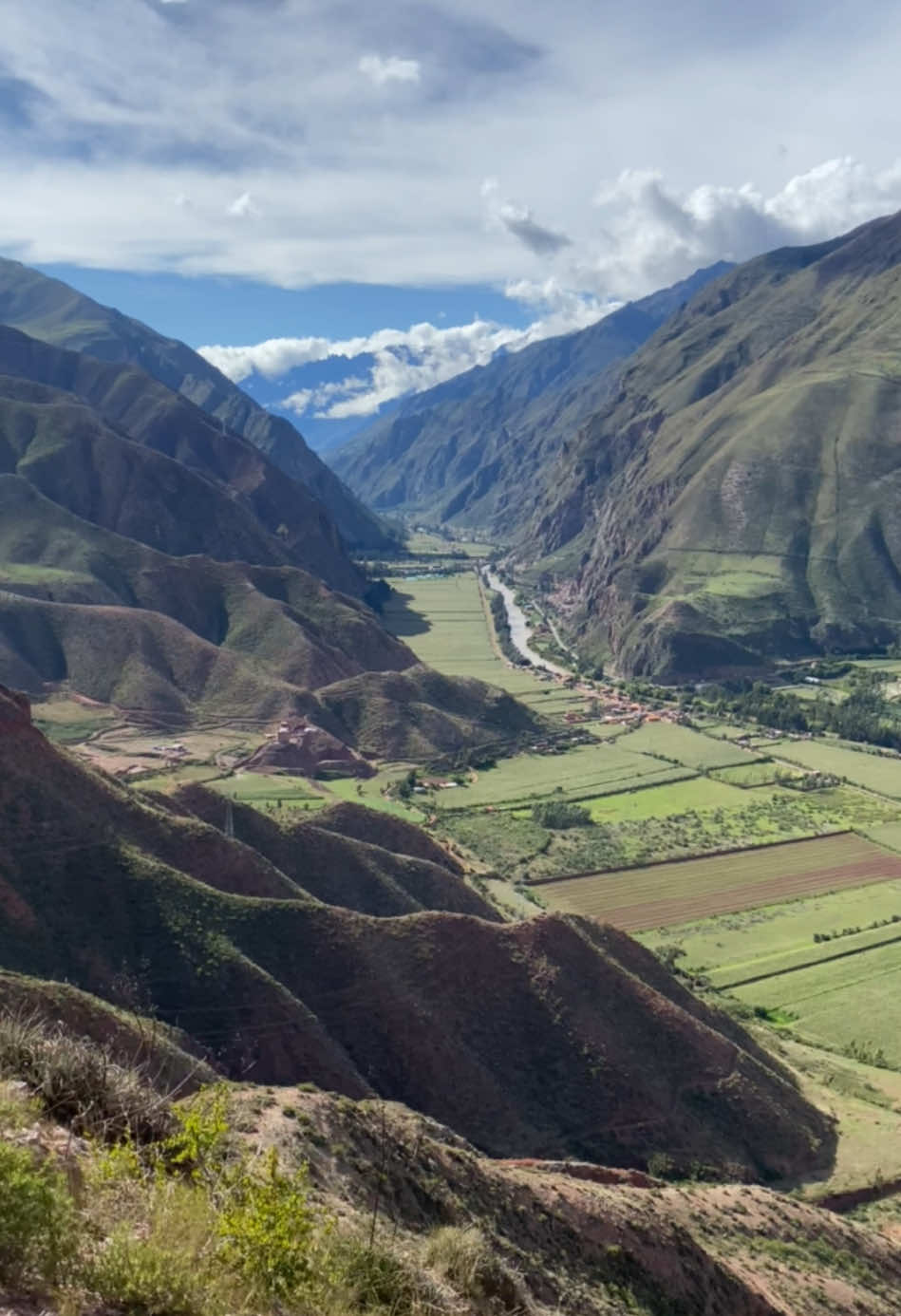 El imponente valle sagrado de los incas . #peru🇵🇪 #photography #cusco #tourtravel #magic #andes #nature #preservation #tik #amor #inspiration