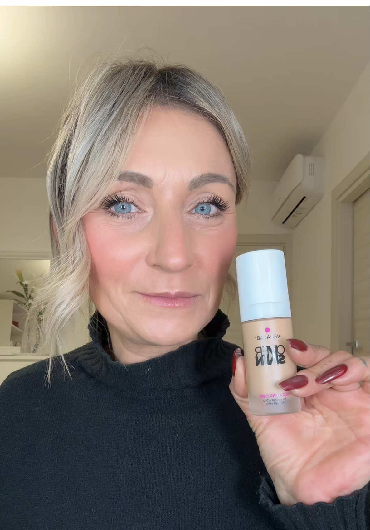 Fondotinta perfetto per pelli secche e  anche non più giovanissime  GLOW and CARE @overskin  NO ADV  #foundation #glowandcare #makeupover40 #secondskin #hydrating #tips #overskin 