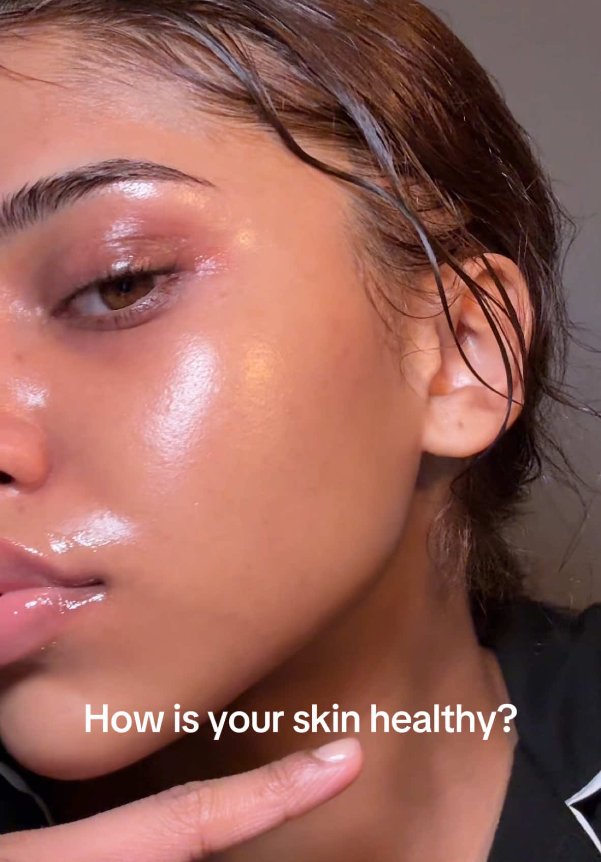 Healthy skin 🫶🏽 Peoducts used: @Clarins Official cleaner  @Thayers toner @ELEMIS @ELEMIS UKI serum  @The INKEY List cream @Beauty of Joseon spf @LANEIGE Europe @laneige_us lip mask #skincare #skincaretips #skincareviral #skin 