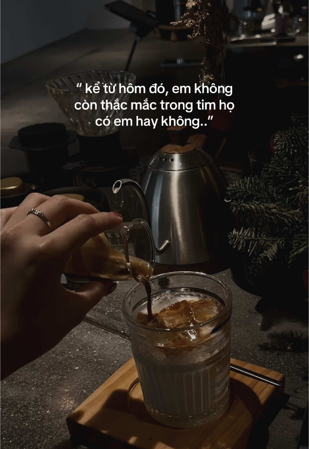 Em bận, bận đi tìm lại chính mình #xuhuong #fyp #quotes #tamtrang #promise #status 