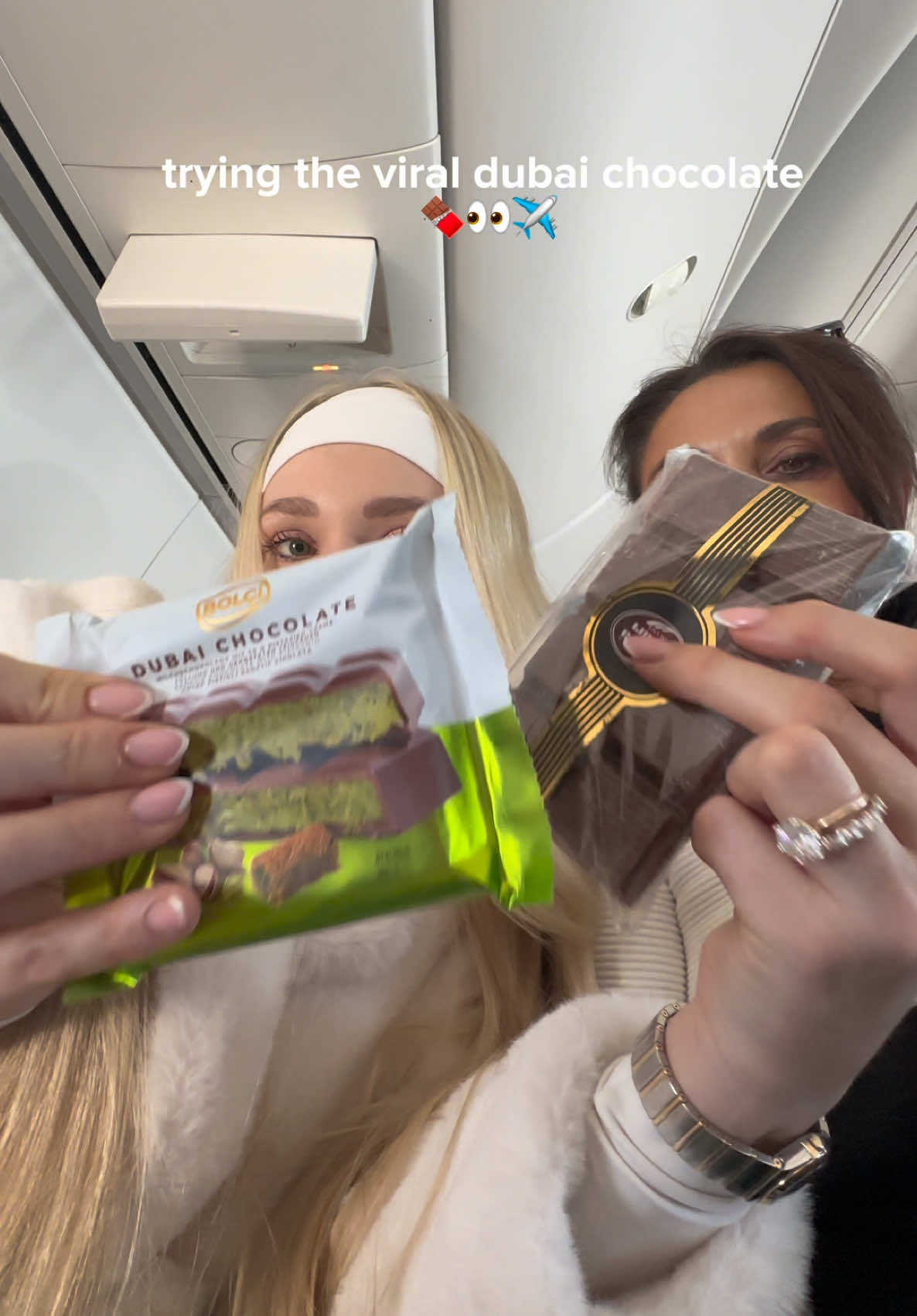 Tasting the viral Dubai chocolate!!! 🍫🍫🍫 @Renske Lammerding  #fyp #dubaichocolate #dubaitiktok #chocolate #tastetest #foryoupage #southafricatiktok #southafrican #turkey #turkishairlines #cosmetics #compositebonding #flying  #viral #istanbul #MomsofTikTok #iconic #Vlog #Foodie #traveltiktok #worldtravel #cruisetravel #tiktoktravel #amikeoosthuizen# #dental #dentalasthetics #turkeytiktok #compositebonding #teeth #smile #happy 