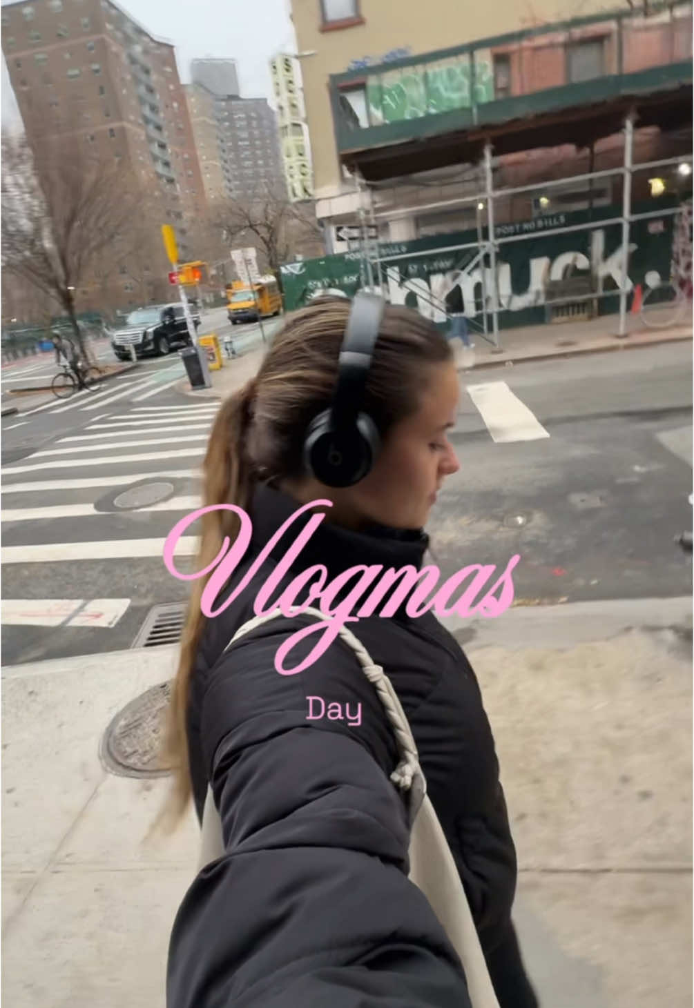 im so behind on these so prepare to be spammed 😚😚 #Vlogmas #nyc #dailyvlog #vlogging #diml #dayinmylife #newyork 