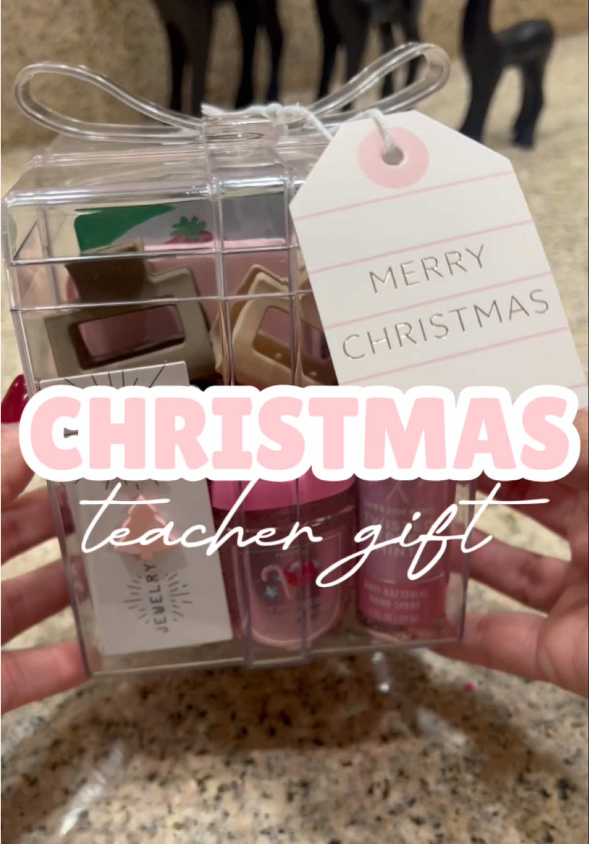 Christmas Teacher Gift Ideas🩷✨🎄 #fyp #foryoupage #christmas #christmasgift #christmasgiftideas #christmasgiftdiy #teachergifts #giftideas #giftideasdiy #DIY #